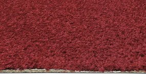 Koberce Breno Metrážny koberec DALTON 11, šíře role 400 cm, červená