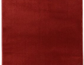 Koberce Breno Behúň SOLID 99/CCC, šíře role 80 cm, červená