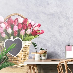 Samolepiaca fototapeta tulipány v drevenom košíku