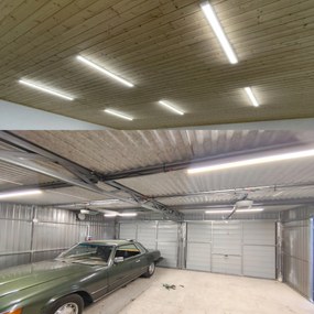 Sada 8 LED svietidiel do garáže a dielne na prisadenú stropnú montáž 36W 120cm