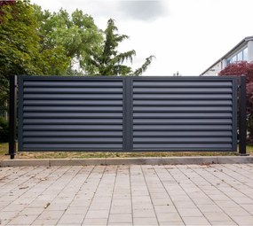 Oceľová dvojkrídlová brána s lamelami Z, šírka 420 cm, výška 146 cm, antracit