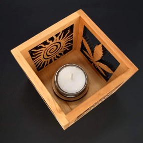 AMADEA Drevený svietnik kocky s motívom listu a slnka, masívne drevo, 10x10x10 cm