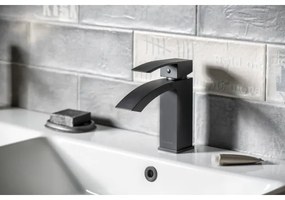 Sapho - Umývadlová batéria GINKO 15,6 cm matná čierna