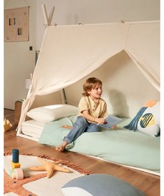 Biela domčeková detská posteľ z bukového dreva s roštom 90x190 cm Maralis – Kave Home