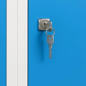 Plechová šatníková skrinka S7 na nohách, 2-dverová, 1920 x 600 x 500 mm, cylindrický zámok, modré dvere