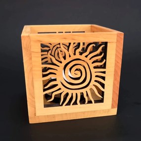 AMADEA Drevený svietnik kocky s motívom listu a slnka, masívne drevo, 10x10x10 cm