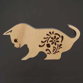 AMADEA Drevená dekorácia mačiatko, masívne drevo 9 x 4,5 cm