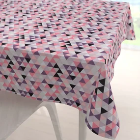 Biante Bavlnený štvorcový obrus Sandra SA-330 Ružovo-fialovo-čierne trojuholníčky 130x130 cm