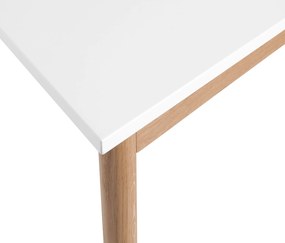 Písací stôl v tvare lichobežníka