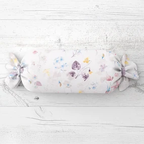 Biante Vankúš valec bonbon Sandra SA-290 Farebné lučne kvety na bielom 15x60 cm