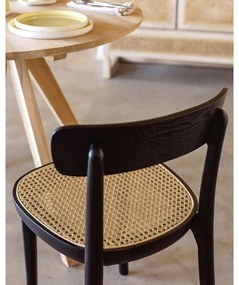 Čierna jedálenská stolička z bukového dreva Kave Home Romane