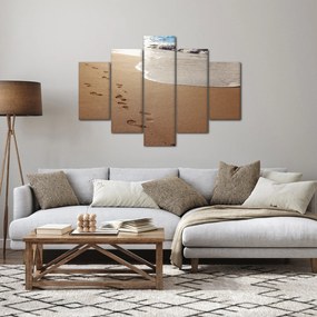 Obraz - stopy v piesku a more (150x105 cm)