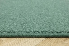 Metrážny koberec Wembley 40 zelený