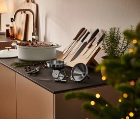 Magnetický stojan na nože