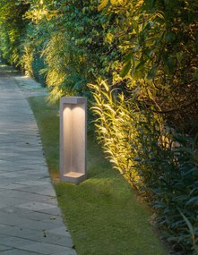 Vonkajšia záhradná lampa Grante B