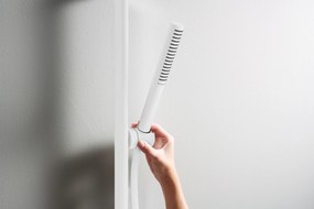 Hansgrohe Pulsify S, sprchová súprava 100 1jet EcoSmart+ so sprchovou tyčou 650 mm, biela matná, HAN-24373700