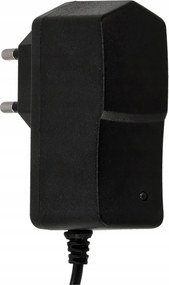 BERGE Zásuvný LED zdroj 12V - 18W - 1,5A