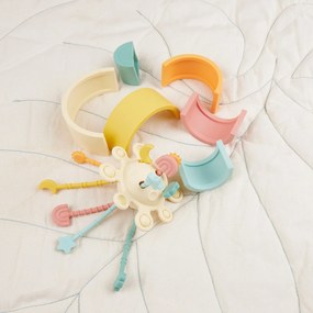 Bieco - Silikónová motorická hračka s aktivitami - banana