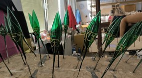 Bella Rose Sklenená vianočná ozdoba Kvapka Zelená Lesk