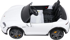 Ramiz Porsche Taycan Turbo S Biele vozidlo