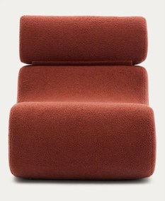 Kreslo v terakotovej farbe z textílie buklé Club – Kave Home