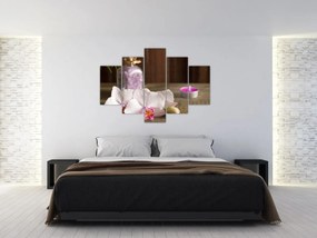 Obraz - Sviečka a orchidey (150x105 cm)