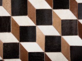 Kožený koberec 140 x 200 cm hnedý ALPKOY Beliani