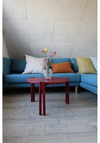 Červený okrúhly konferenčný stolík z borovicového dreva ø 60 cm Sticks – Karup Design