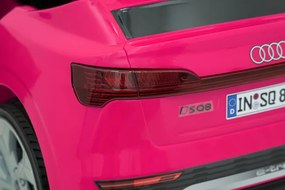 Elektrické autíčko Audi SQ8 ružové