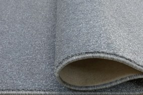 Metrážny koberec Himalaya 274 strieborný