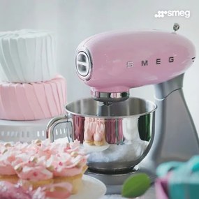 Kuchynský robot Smeg v štýle 50. rokov SMF02PKEU / 800 W / 4,8 l / pastelová ružová