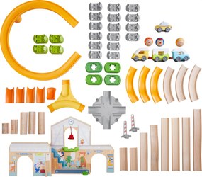 Guľôčková dráha Kullerbü – Vlaková stanica