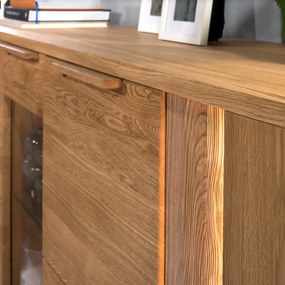 Komoda London 45 165 cm z masivu s LED osvětlením dub přírodní