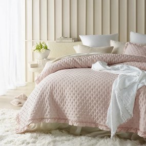 Svetlo ružový prehoz na posteľ Molly s volánom 220 x 240 cm