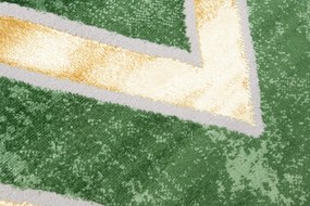 Zaujímavý zelený koberec so zlatým vzorom kosoštvorcov Šírka: 120 cm | Dĺžka: 170 cm