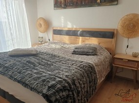 Šedý chlpatý vankúš Tiara s bielymi pruhmi - 30 * 50 * 15cm
