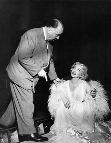 Fotografia On The Set, Alfred Hitchcock And Marlene Dietrich.