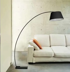 Škandinávska lampa Olav čierne