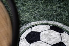 Detský koberec protišmykový BAMBINO 2138 Futbalové ihrisko,  zelený