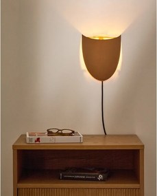 Nástenné svietidlo do zásuvky v terakotovej farbe Nibla – Kave Home