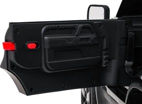 Elektrické autíčko Land Rover Defender čierne