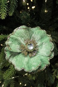 Zelená zamatová magnólia na štipci 14cm