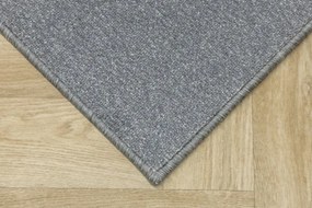 Metrážny koberec Himalaya 274 strieborný