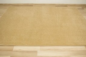 Metrážny koberec Forest 50 medový