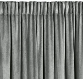 Dekorstudio Luxusný záves CARLI na pásku s volánikmi a trblietavým pásom kryštálov - strieborný Rozmer závesu: 140x270cm