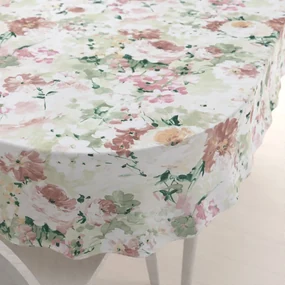 Biante Dekoračný oválny obrus PM-018 Maľované kvety na zelenom 140x200 cm