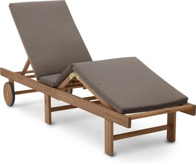 Klasické záhradné ležadlo