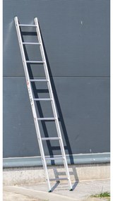 Hliníkový jednodielny rebrík ALVE EUROSTYL, 1x9 priečok, dĺžka 2,56 m