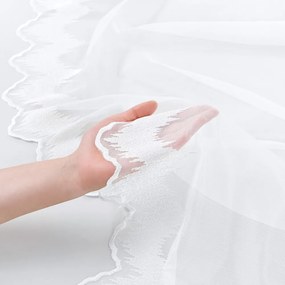 Biela záclona s perleťovo vytkávanou bordúrou cikcak do oblúčka ZAC-029 výška 295 cm Iba metráž