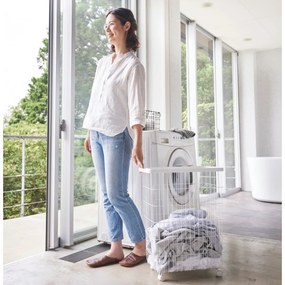 Biely kovový kôš na bielizeň 55 l Tower – YAMAZAKI